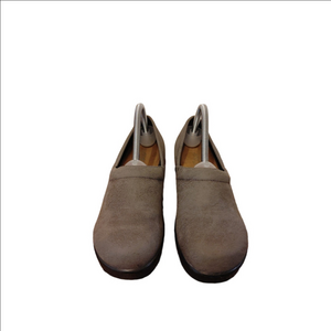 Axxiom Clogs Size 8.5